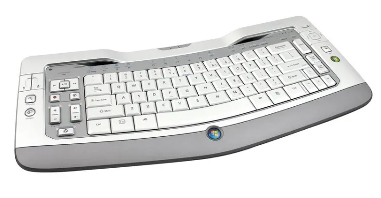 Microsoft Wireless Entertainment Keyboard 8000