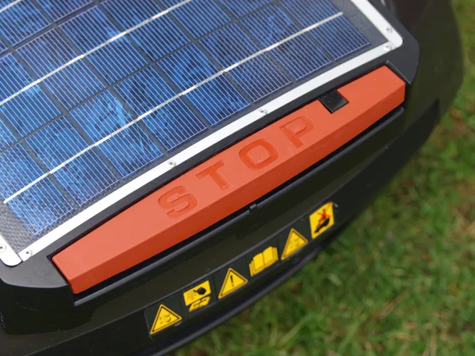 Husqvarna Automower Solar Hybrid