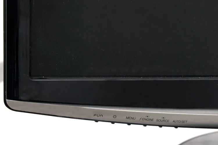 LG Flatron W2252TE